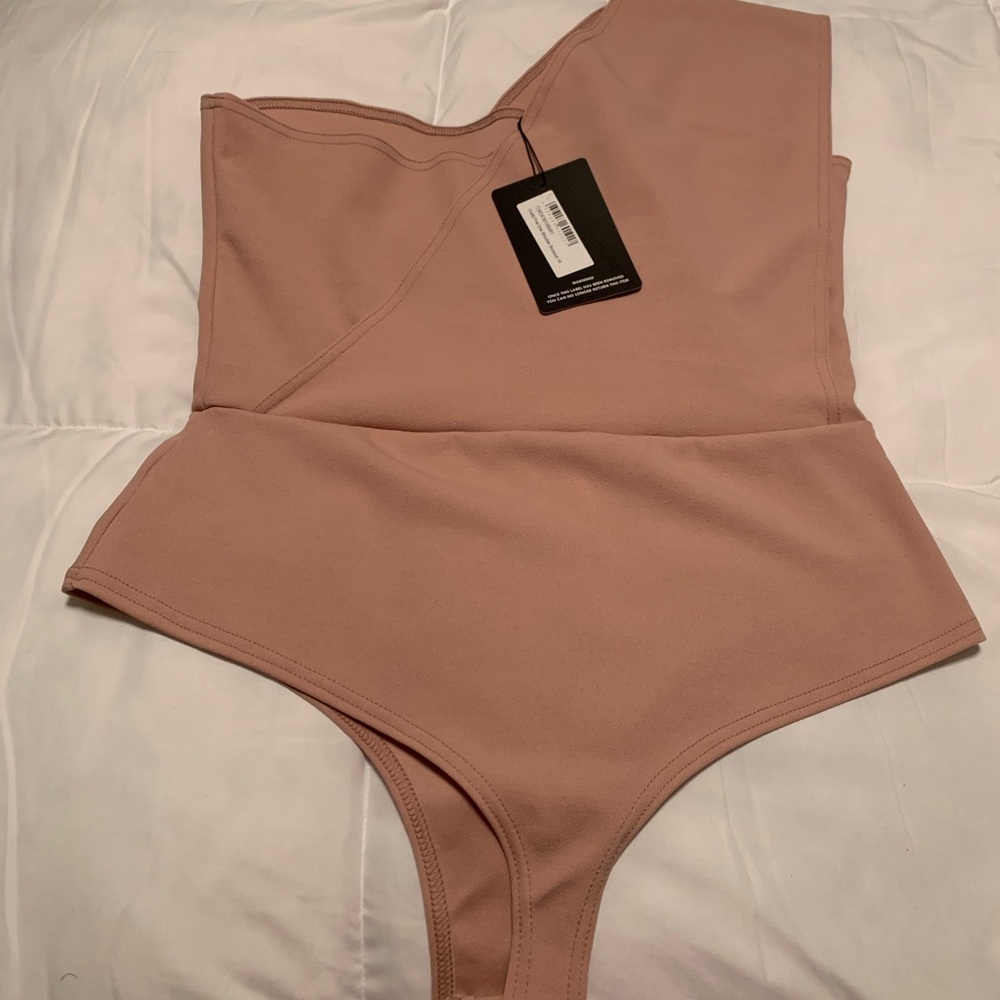 PrettyLittleThing Dusty Pink one Shoulder Bodysuit